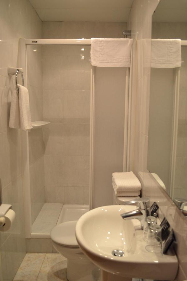 Hostal Bartis فيغيريس المظهر الخارجي الصورة