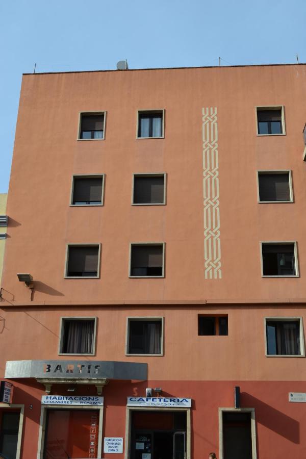 Hostal Bartis فيغيريس المظهر الخارجي الصورة