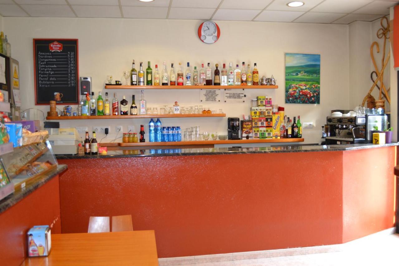 Hostal Bartis فيغيريس المظهر الخارجي الصورة
