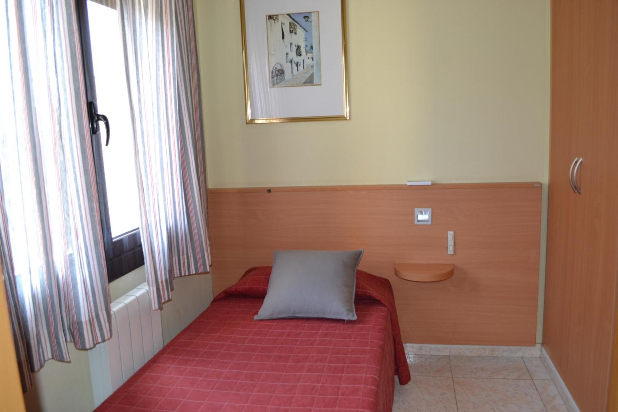Hostal Bartis فيغيريس الغرفة الصورة
